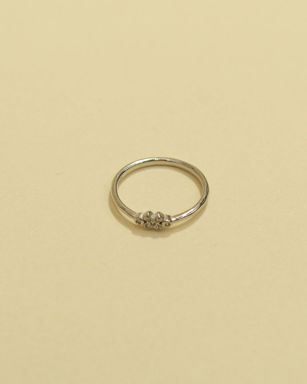 - 925 Silver Floral Band Ring for Women
